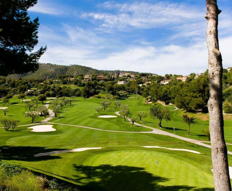 Villas in Majorca close to golf course Real Golf Bendinat