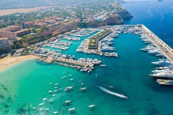 Villas in Port Adriano - Southwest Majorca