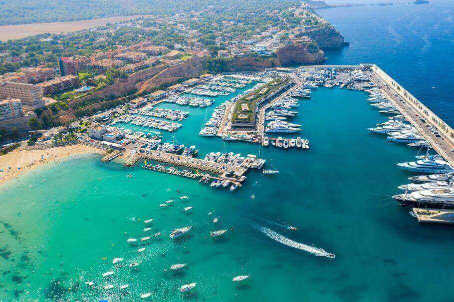 Modern luxury villas near Port Adriano marina, Mallorca