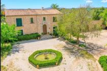 Villa fully equipped and decorated preserving the Mallorcan style