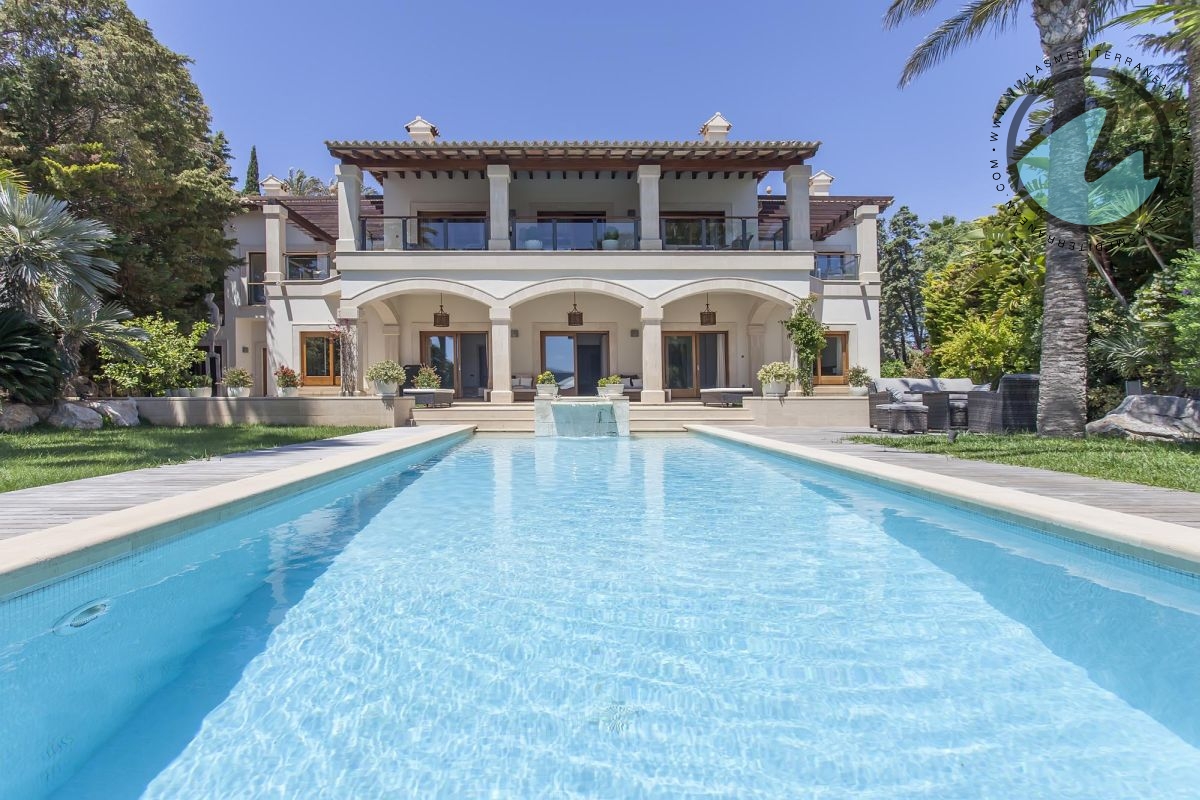 Luxury Villa Llamp Paradise