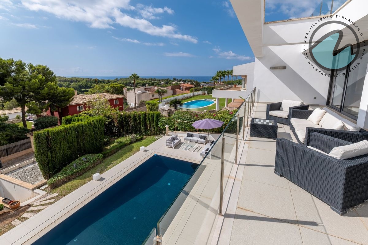 Luxury Villa Splendor